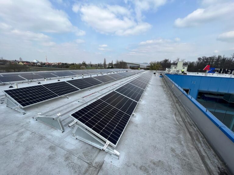 instalace_solarni_elektrarny_4